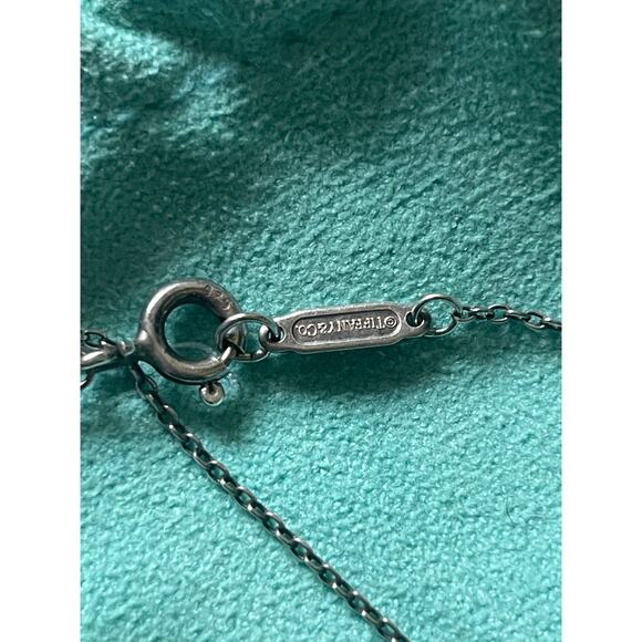 Tiffany & Co Sterling Silver Lariat Pendant Necklace with Pouch Timeless Luxury - Picture 5 of 9